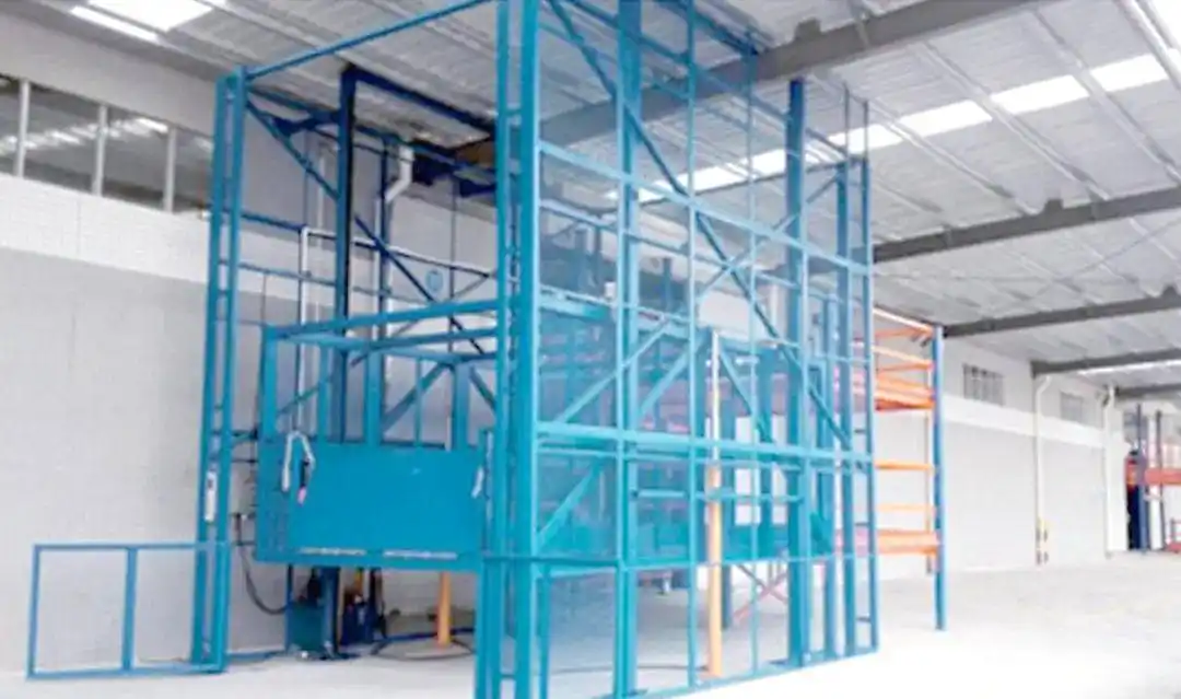 液压货梯导轨安装视频_液压导轨式升降机_如何检修导轨液压升降货梯